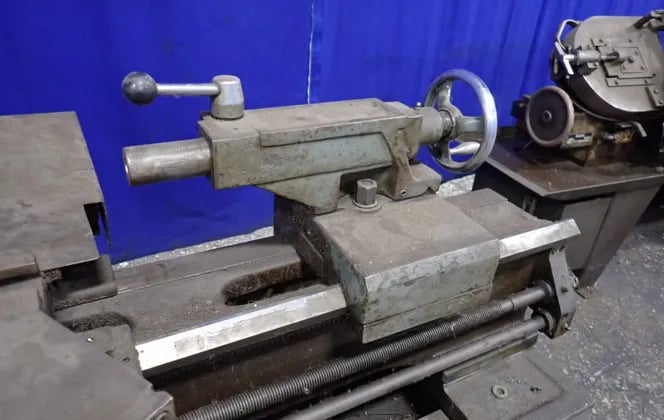12.5" x 30" Edelstaal #PRN-12-1/2, Lathe, w/Tail Stock, Compound Rest, & digital read out, 1" Bore - Image 3