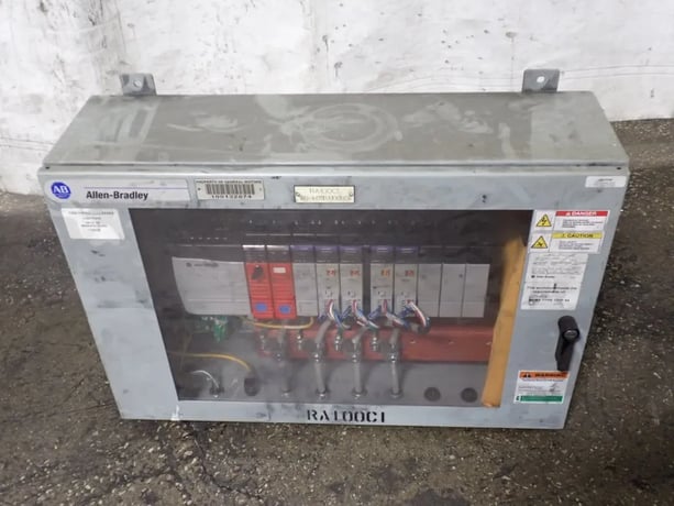 Allen-Bradley #1000-10FHJLLLLLXXXXX, Control Panel, 1 Phase, 13 Amps, 120 VAC, 24 VDC - Image 2