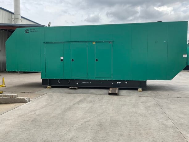 750 KW Cummins #C750N6, natural gas generator set, 277/480 Volts, 3-phase, GTA50E engine, 2026, new - Image 1