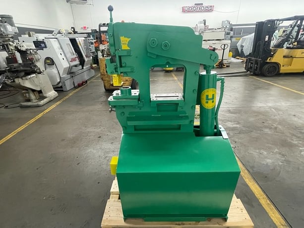 3" x 3" x 3/8" Uni-Hydro #45-14, 3-Station Hydraulic Ironworker, 45 ton, 14" bar shear, 6" throat depth - Image 6