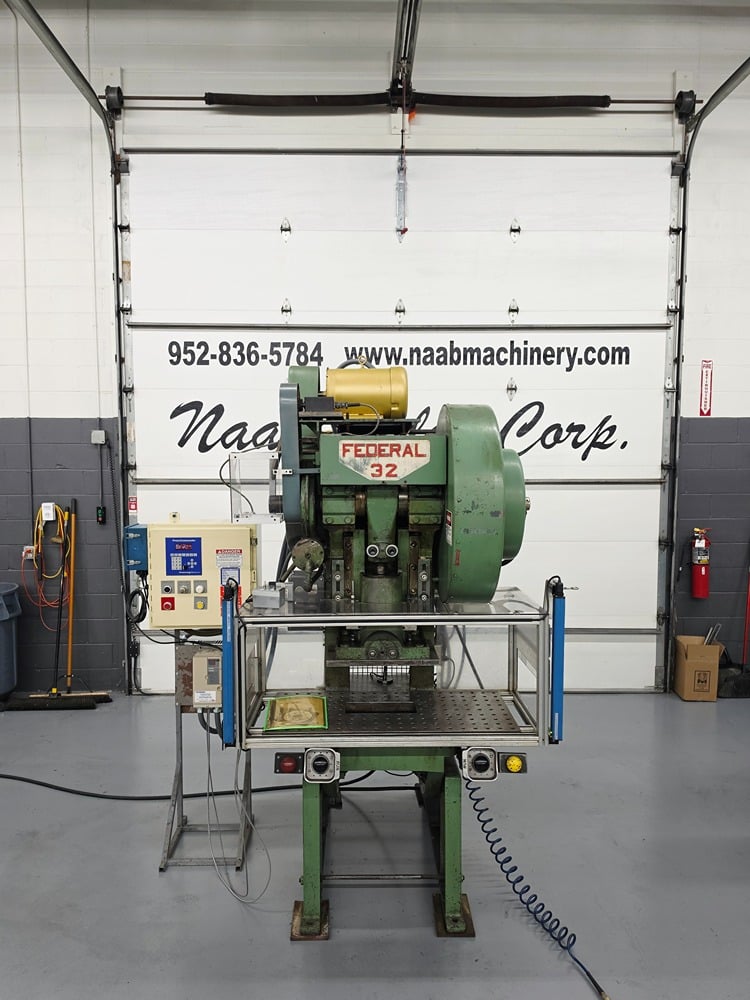 32 Ton, Federal #32, OBI Back Geared Punch Press, 15" x 24" bed, 3" stroke, 9.5" shut height, 2" slide - Image 2