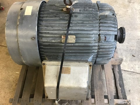 200 HP 3565 RPM Reliance #P44F56348, AC Electric Motor, Frame 445TS, 460 Volts, 2-pole - Image 1