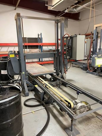 54" x 48" Forrest #480I, Horizontal Bandsaw, 4' x8' table, 2 HP, 3000 FPM, 2017 - Image 2