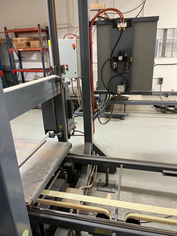 54" x 48" Forrest #480I, Horizontal Bandsaw, 4' x8' table, 2 HP, 3000 FPM, 2017 - Image 6
