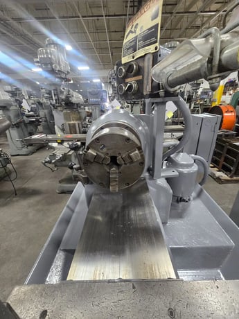 11" x 18" Hardinge #HLV-H, Wide Bed Tool Room Lathe, 5.75" swing over cross slide, 1.5 HP, 3000 RPM (2 - Image 3