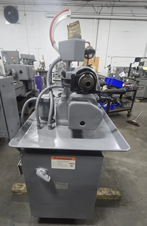 11" x 18" Hardinge #HLV-H, Wide Bed Tool Room Lathe, 5.75" swing over cross slide, 1.5 HP, 3000 RPM (2 - Image 6