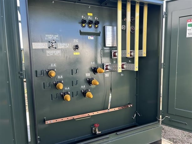 2500 KVA 24940 Delta Primary, 480Y Secondary, Daelim, Station - Image 3