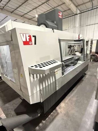 Haas #VF-7/40, Vertical Machining Center, 3-Axis, 84" X, 32" Y, 30" Z, 28" x 84" Table, 30 HP, 8100 RPM - Image 1