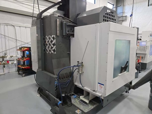 Haas #VF-3YT, Vertical Machining Center, 3-Axis, 40" X, 26" Y, 25" Z, 25" x 54" Table, 30 HP, 8100 RPM, CAT - Image 3