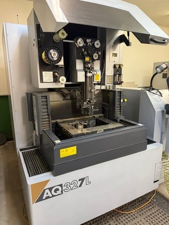 Sodick #AQ327L, Wire Electrical Discharge Machine, 14.5" X, 10.6" Y, 9.8" Z, 770 lbs. Work piece, 200/220 - Image 1