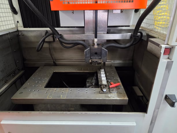 Charmilles Tech Electrical Discharge Machine #Robofil-240, Wire Electrical Discharge Machine, 17000 Hrs., 2002 - Image 3