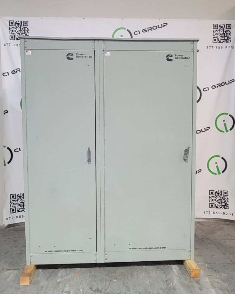1200 Amp. Cummins OTPCE-A040V088, Automatic Transfer Switch, 3 pole, NEMA 3R enclosure, 600 Volt, 3PH, 2011 - Image 1