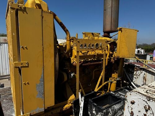 650 HP Caterpillar #3412, industrial diesel engine, radiator - Image 1