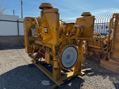 Caterpillar #3412, industrial diesel engine w/ radiator - Image 2