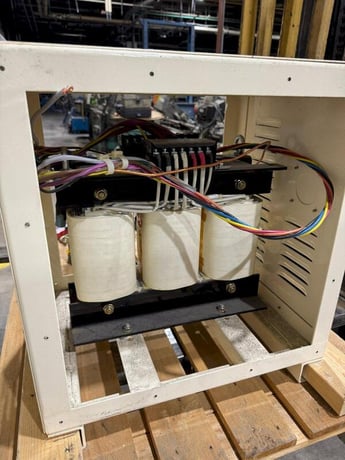 7.5 KVA, 460/480 Primary, 200/220 Secondary Leejeon #ULTK-7.5K-F5701, Isolating transformer, 3 PH, class H - Image 4