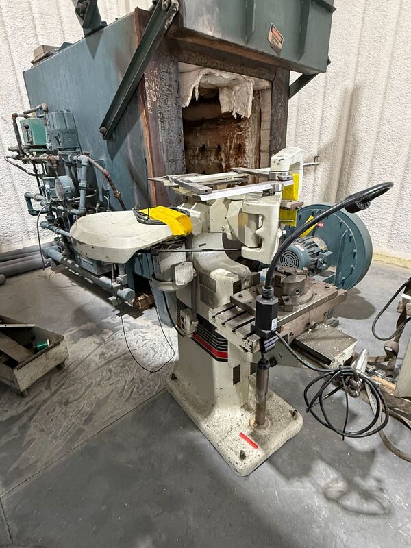 Gordan Famco #P1-2, pantograph engraver - Image 1