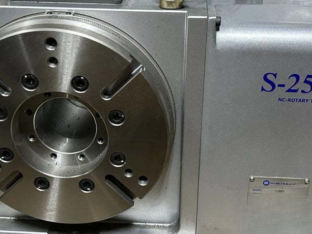 DN Solutions #DNM-5700, CNC vertical machining center, 41" X, 22" Y, 20" Z, 12000 RPM, 25 HP, CAT-40, 30 - Image 7