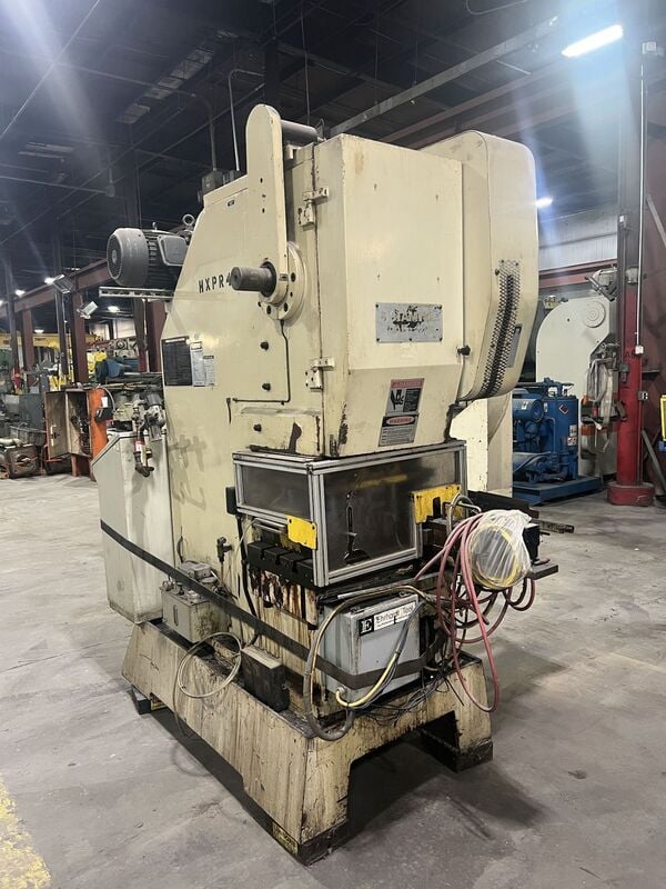 49 Ton, Stamtec #CAF-45H, high speed gap press, 1.5" stroke, 100-400 SPM, air clutch & brake, 7.5 HP variable - Image 1