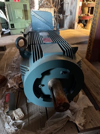 63.2 HP 1120/2550 RPM Baldor, Frame 112898Z, Inverter/ Vector Duty, 460 Volts, unused - Image 2