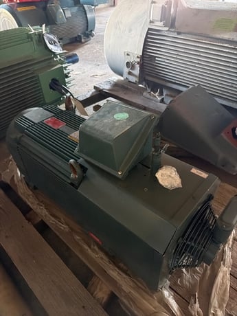 63.2 HP 1120/2550 RPM Baldor, Frame 112898Z, Inverter/ Vector Duty, 460 Volts, unused - Image 4