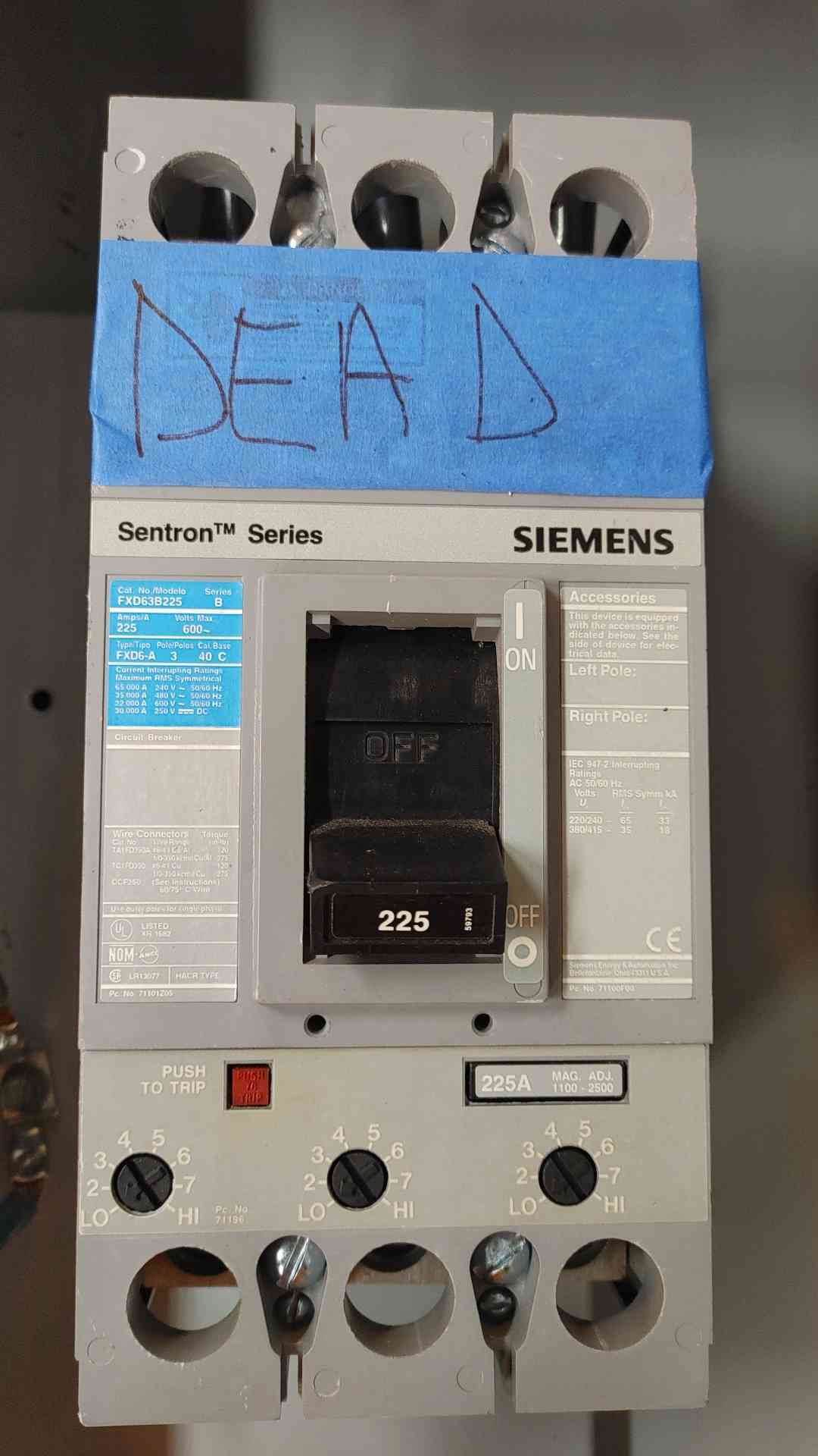 250 Amp. Siemens Sentron #FXD63B225, Circuit Breaker Enclosure / Disconnect, 3 Phase, 600 Volts - Image 1
