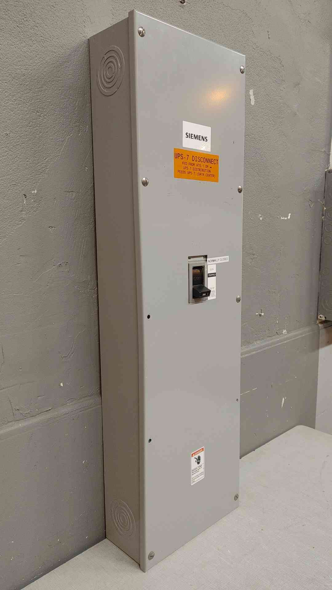 250 Amp. Siemens Sentron #FXD63B225, Circuit Breaker Enclosure / Disconnect, 3 Phase, 600 Volts - Image 6