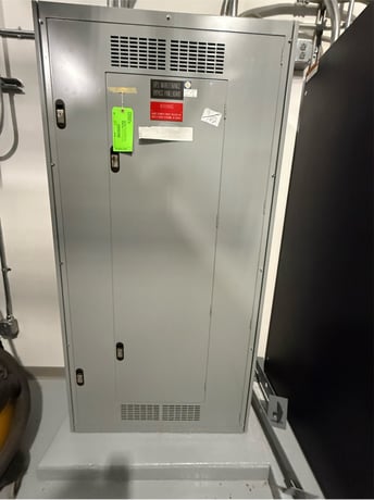 Siemens, Maintenance Bypass Panel, MBP, (3) 400A Breakers, Kirk Key, 480/277 Volts - Image 1