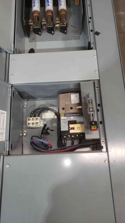 Square D, #4, Motor Control Center, MCC, 3 Section, 300/600 Amp., 600 VAC - Image 9