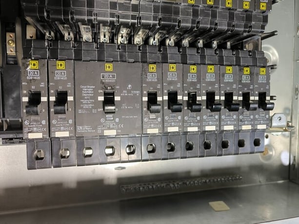 250 Amp. Square D, NF442L2C-NF, Panelboard, 600Y/347 Volts, 3 PH, 4 Wire, 42 Space - Image 8