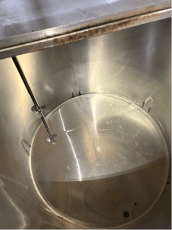 1775 gallon Stainless Steel tank W/ Mixer for sale - Image 3