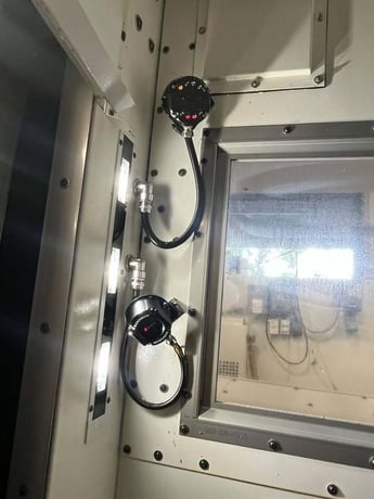 Stama #MC533, 5-Axis Vertical Machining Center, 25" X, 15" Y, 15" Z, 25 HP, 12000 RPM, 72 automatic tool - Image 4
