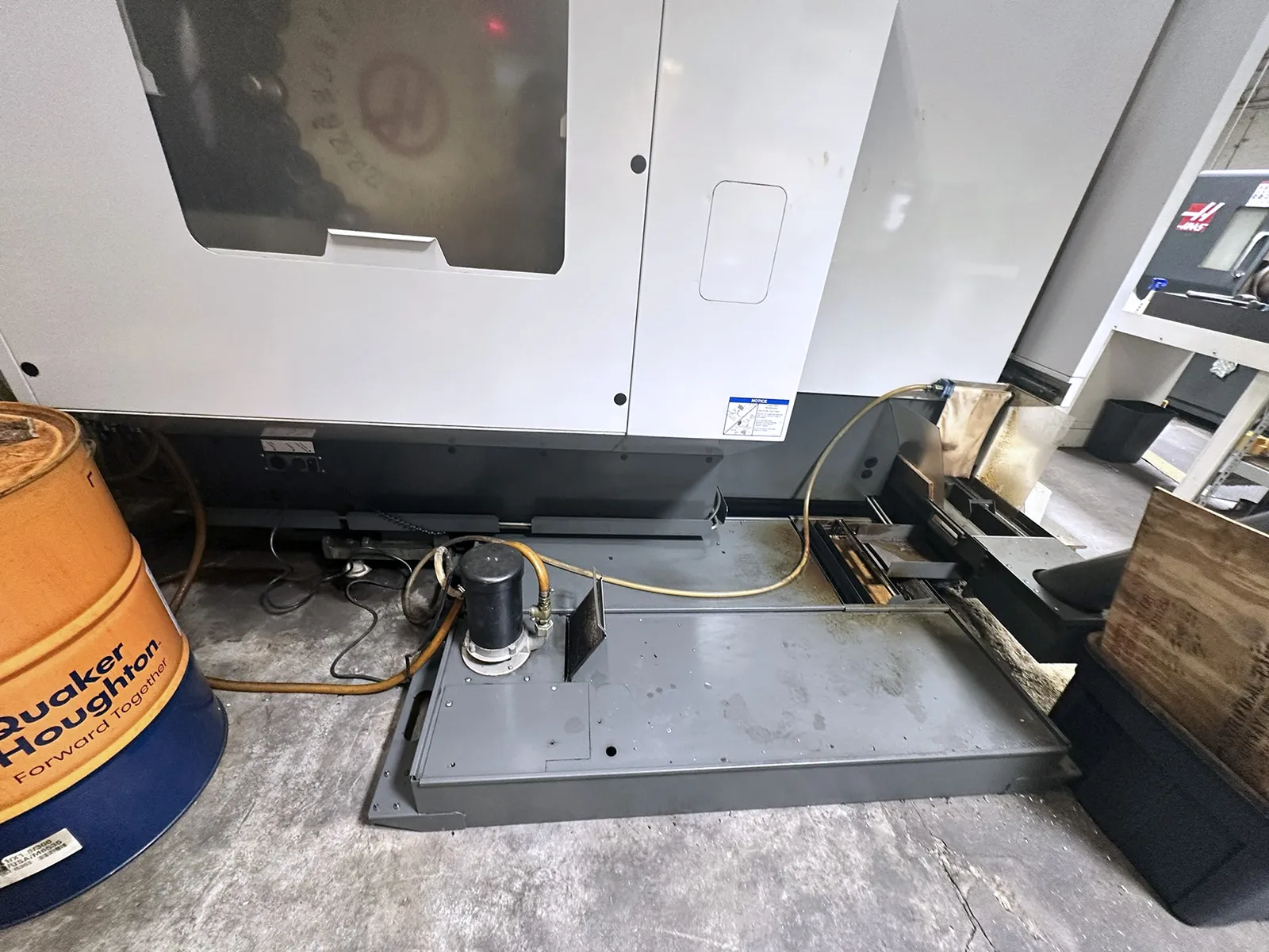 Haas #EC-400, CNC horizontal machining center, 24+1 automatic tool changer, 22" X, 25" Y, 22" Z, #40, 15.75" - Image 8
