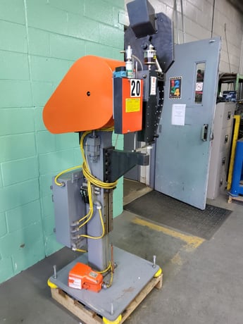 Superior #1054-A, rivet machine - Image 2