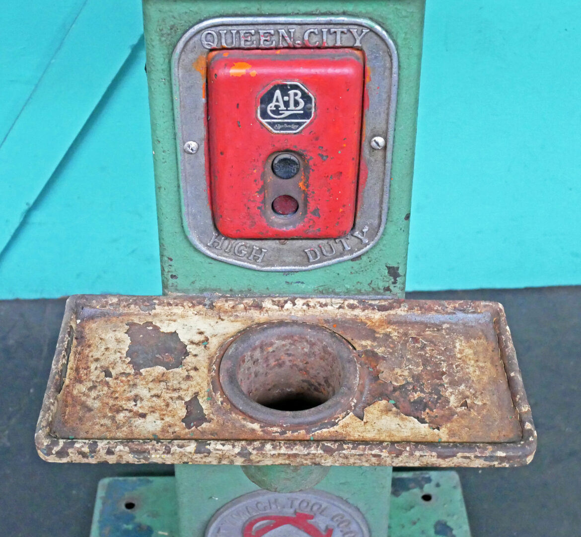 Queen City #3F, Pedestal Grinder, 10" x 1-1/4" wheel, 18-1/2" cc, 1750 RPM, 1 HP - Image 6