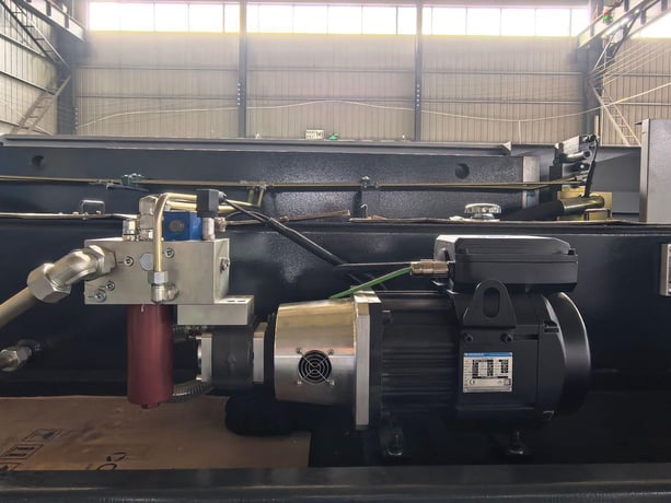 143 Ton, KRRAS #FCNC-130T3200, x, 10.5' overall, 114" between housing, 7.9" stroke, 17.1" daylight, 15.7" - Image 3