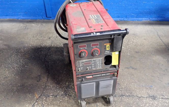 Lincoln Electric #Power-MIG-350-MP, Welder, 350 Amps, 34 VDC, 208-575 VAC - Image 1
