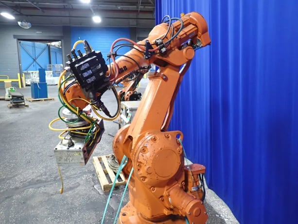 ABB VIRB2400-M2000, Robot, 4.5 kVA, 475 V., 13828 hours, 2002 - Image 4