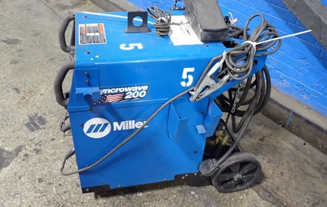 Miller #Syncrowave-200, Welder Unit, 200 Amps, 18 V AC/DC, 230 VAC - Image 2