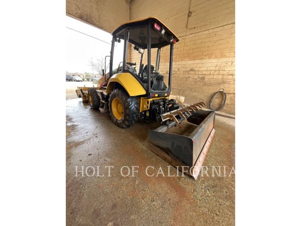Caterpillar 415IL, 2586 hours, S/N: H6L00269, 2021 - Image 4