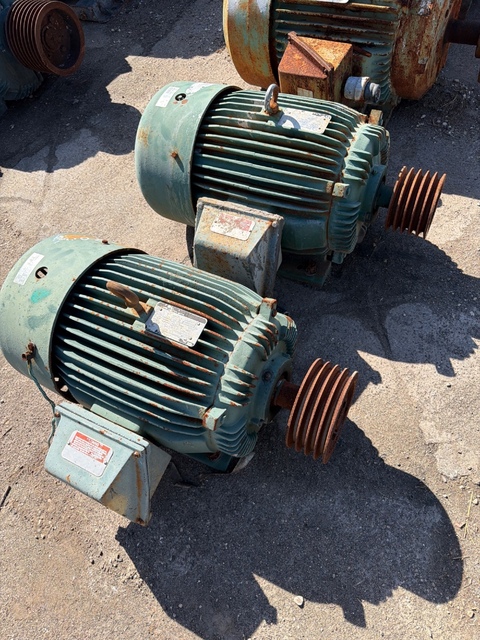 25 HP 1175 RPM Toshiba, Frame 324T, TEFC, 460 Volts, Roller, Offered electrically OK or rblt w/ warranty - Image 3