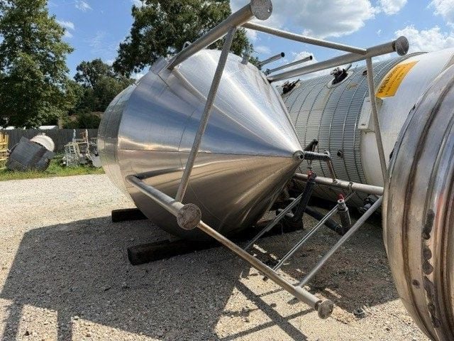 JV Northwest, Stainless Steel Jacketed Fermenter, 8'-5" L x 8'-3" width x 14'-8" H, (2 available) - Image 4
