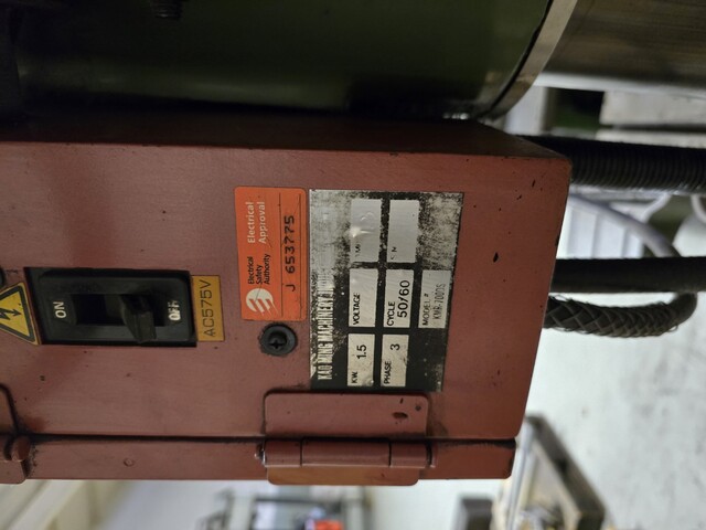 2' -4" Kao Ming #KMR-700S, radial arm drill, 700 mm. arm travel, 1992 - Image 2