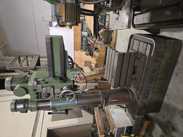 2' -4" Kao Ming #KMR-700S, radial arm drill, 700 mm. arm travel, 1992 - Image 4