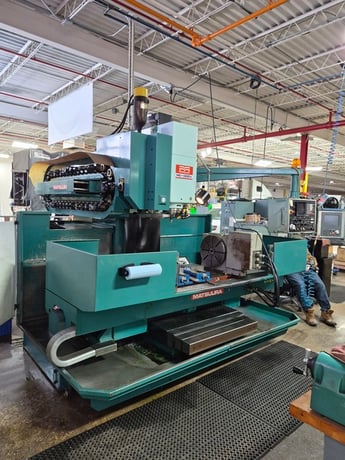 Matsuura #MC-1000V5, CNC vertical machining center, BT45, 3600 RPM, 35 automatic tool changer, 1984 - Image 3