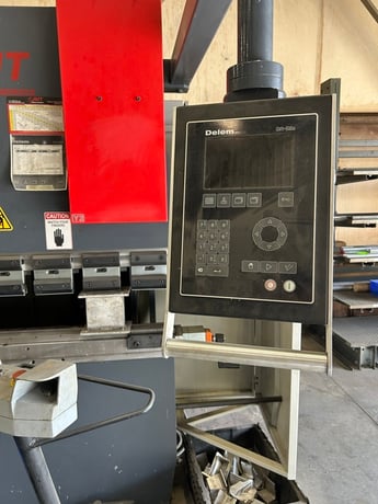66 Ton, JMT USA #PBF-2560, CNC hydraulic press brake, 2013 - Image 2