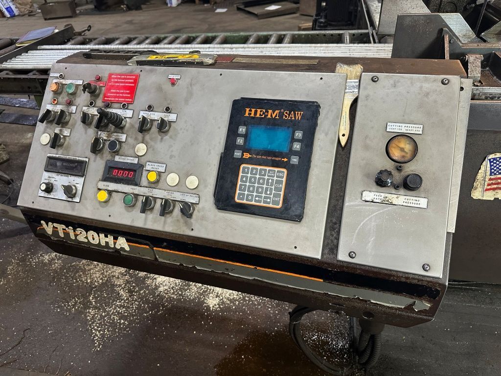HEM #VT120HA, fully automatic vertical band saw, 2006 - Image 3