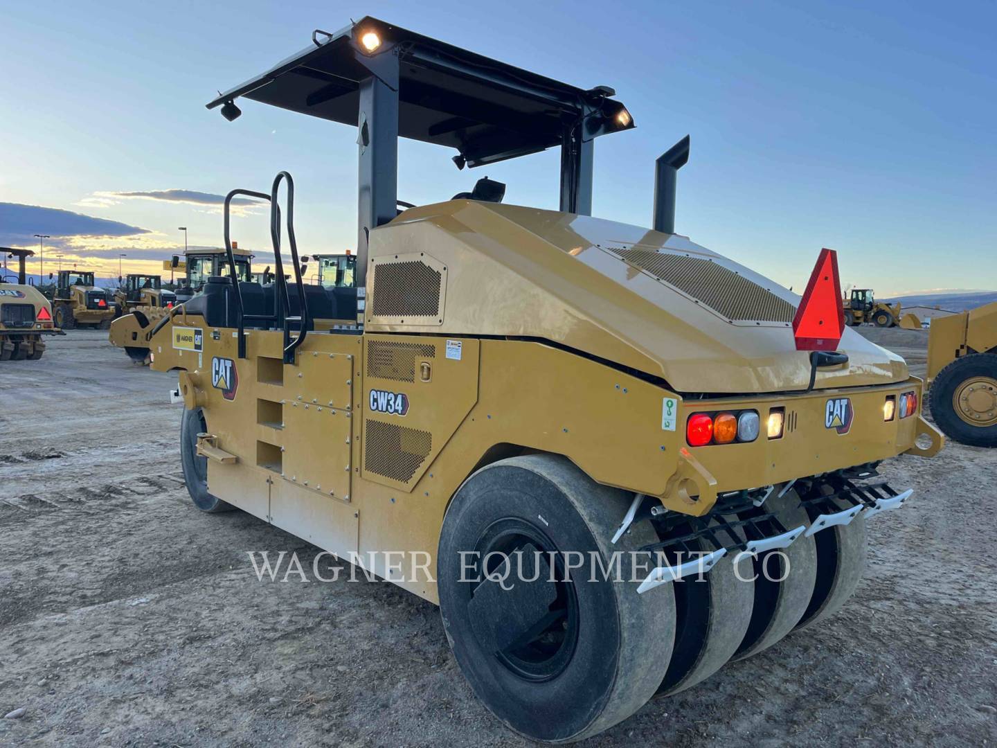 Caterpillar CW34, Compactor, 385 hours, S/N: 4G400103, 2024 - Image 4