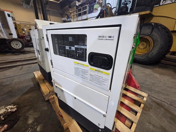 7 KW Shindaiwa #DGK7F, diesel generator set, 120/240 Volts, 1-phase, 11.3 HP @ 3600 RPM, Kubota Z482 engine - Image 2