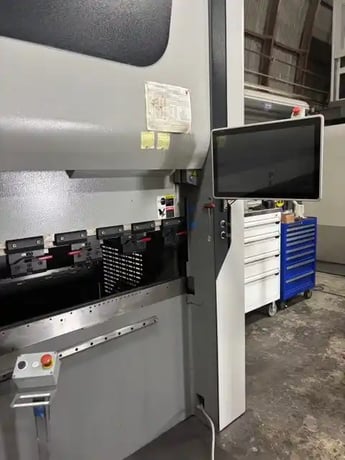 180 Ton, Bystronic #Xpress-160/3100, press brake, 10.2'OA, 9.8" stroke, 14.75 HP, 480 V. - Image 4