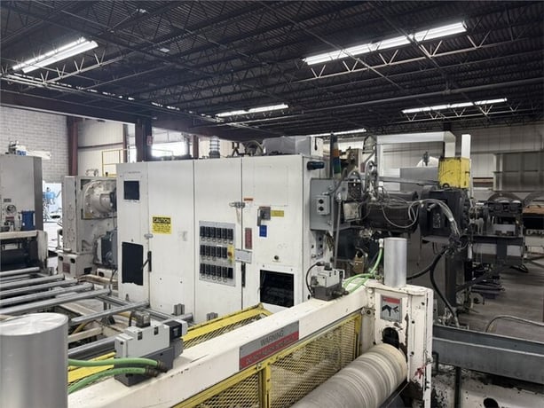 6" Welex #6.0 30D, extruder, 30:1 L/D, 500 HP Reliance AC Motor, Air-Cooled, Vented Barrel, 6 Barrel Zones, 9 - Image 3